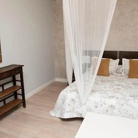 Kukia Guest house *