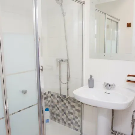 Guest house Kukia